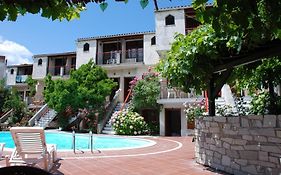 Kipos Hotel